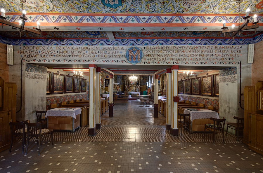 Wnętrze Sanktuarium św. Jakuba w Szczyrku
